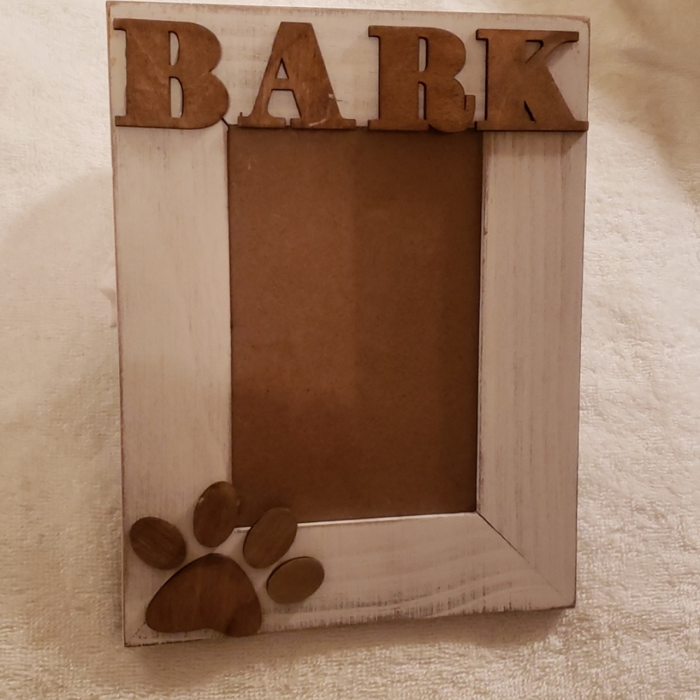 MRL Home Styles Woof picture frame